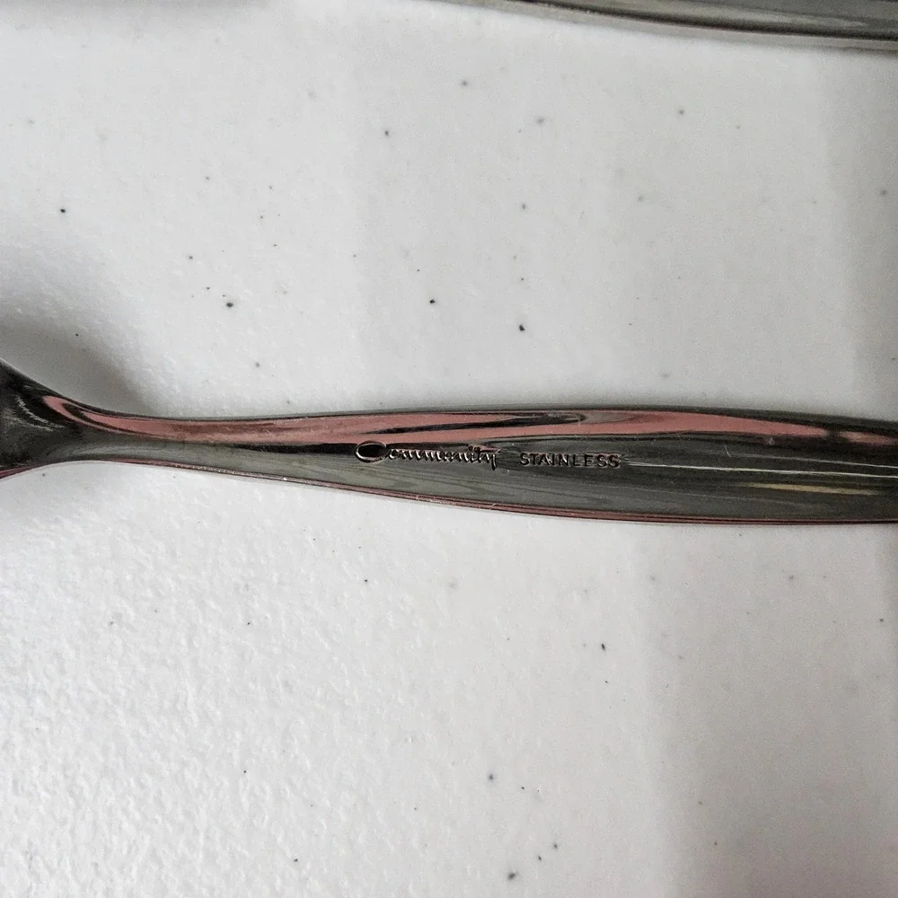 Vintage Oneida Community Venetia‎ Stainless Steel Flatware Dinner Forks ser of 2
